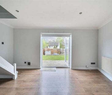Camilla Close, Bulford, Salisbury, SP4 - Photo 1