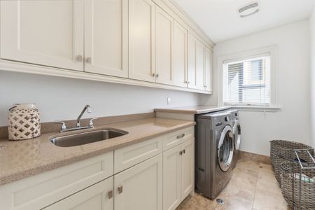 For Lease - 39 Amesbury Drive, Toronto, Ontario - Photo 3