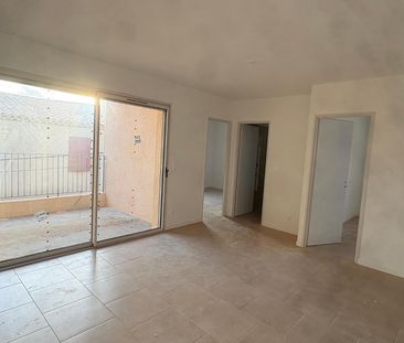 Location Appartement 3 pièces 51m² POURRIERES 83910 - Photo 1
