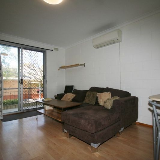 16/10 Waniassa Street - Photo 1