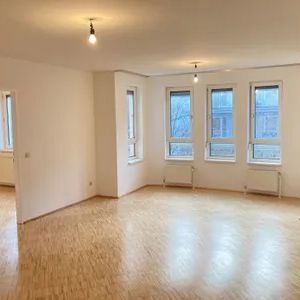 Urbanes Wohnen in Ruhelage - Stilvolle 2-Zimmer-Wohnung mit Innenhofgarten - Photo 1