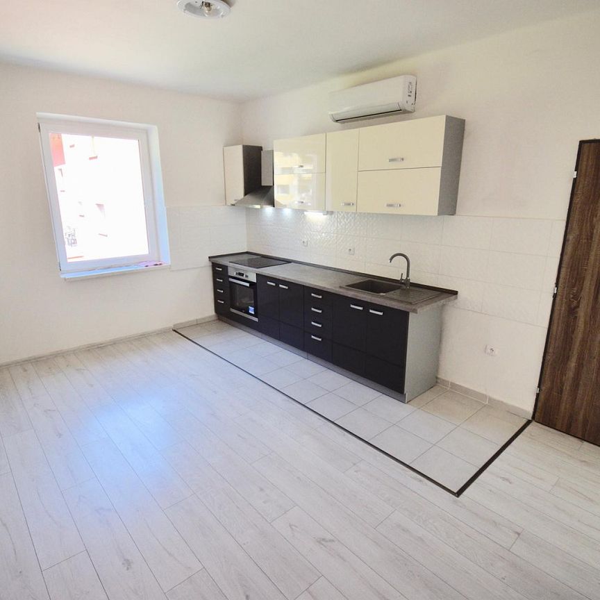 Pronájem bytu 2+1 63 m² - Фото 1