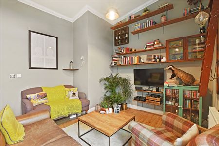 Campbell Road, E3 - Photo 2