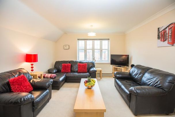 2 bedroom serviced apartment to rent - Photo 1