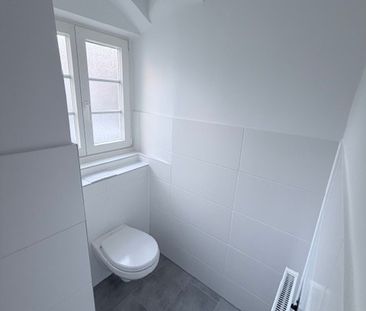 Sanierte großzügig aufgeteilte 2-Raum-Wohnung im 1 Stock mit Loggia... - Photo 4