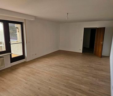 Renovierte 3-Zimmer-Wohnung mit Südwestbalkon in Schwieberdingen - Photo 1
