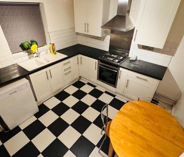 2 bedroom detached house to rent - Photo 2