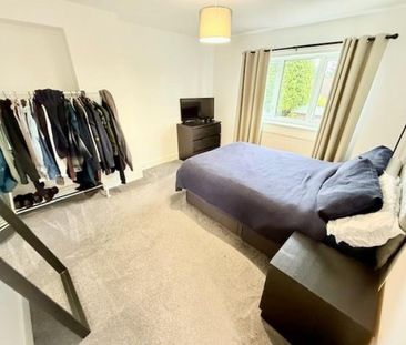 3 bedroom House To Let Total Size: 1217 SQ FT - Photo 6