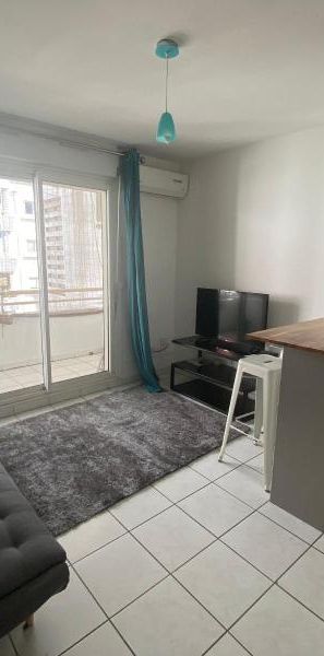 Location Appartement 1 pièce 19m² STE CLOTILDE 97490 - Photo 1