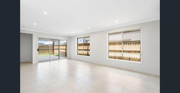 Peaceful Home on Peace Street! - Photo 1