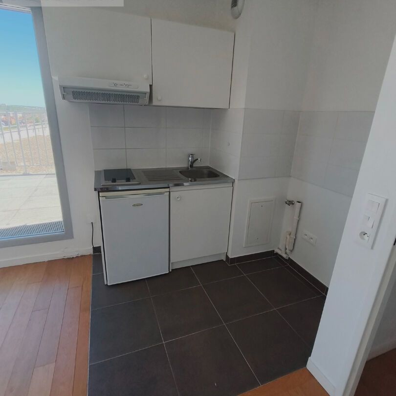 Location Appartement 1 pièce 23m² - Photo 1