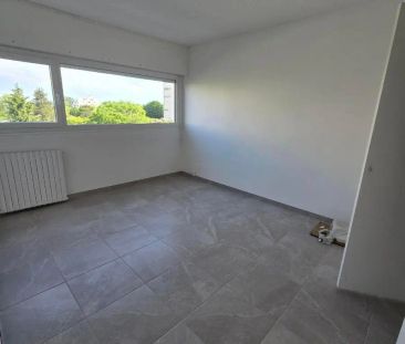 Appartement à louer 4 pièces 67.5m² - Photo 2