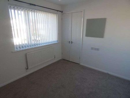 Greenhills, Newcastle Upon Tyne, NE12 - Photo 3