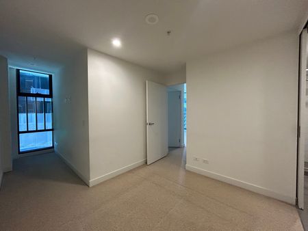 1004/28 Bouverie Street, Carlton VIC 3053 - Photo 3