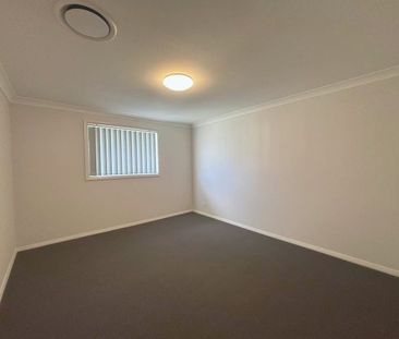 BRAND NEW CORNER HOME WITH ABUNDANT NATURAL LIGHT 10 Parhelion Stre... - Photo 5