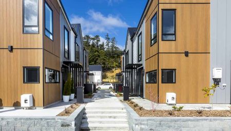 8 Reakes Crescent, Wallaceville - Photo 4