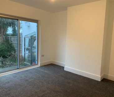 3 bedroom House To Let - Photo 3