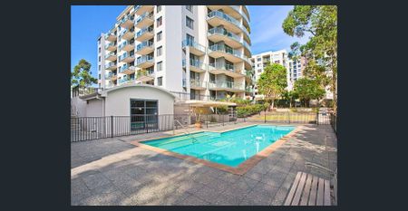 Modern Apartment with Study – Leafy Outlook & Walk-to-Everything Convenience - Photo 5