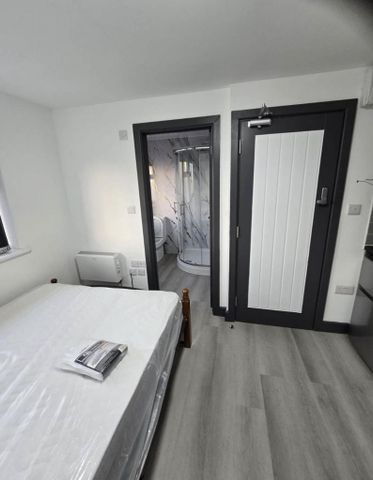 Studio to rent - Photo 4