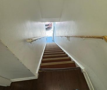 For Lease - 941A Lakeshore Road, Mississauga, Ontario - Photo 6