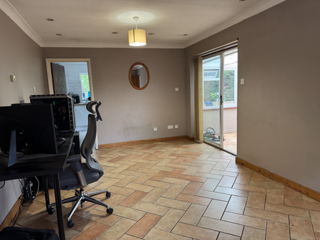 3 bedroom detached bungalow to rent - Photo 2