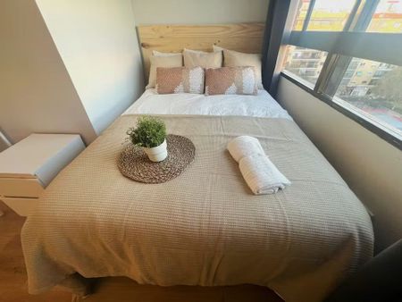 Carrer del Bisbe Jaime Pérez, Valencia, Valencian Community 46006 - Photo 4