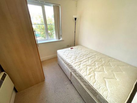 2 bedroom flat to rent - Photo 5