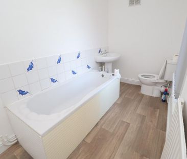 2 bedroom terraced house to rent - Photo 6