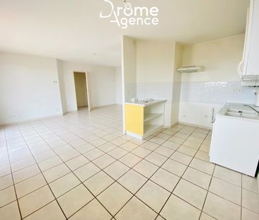 Location Appartement 2 pièces 53m² ST MARCEL LES VALENCE 26320 - Photo 2