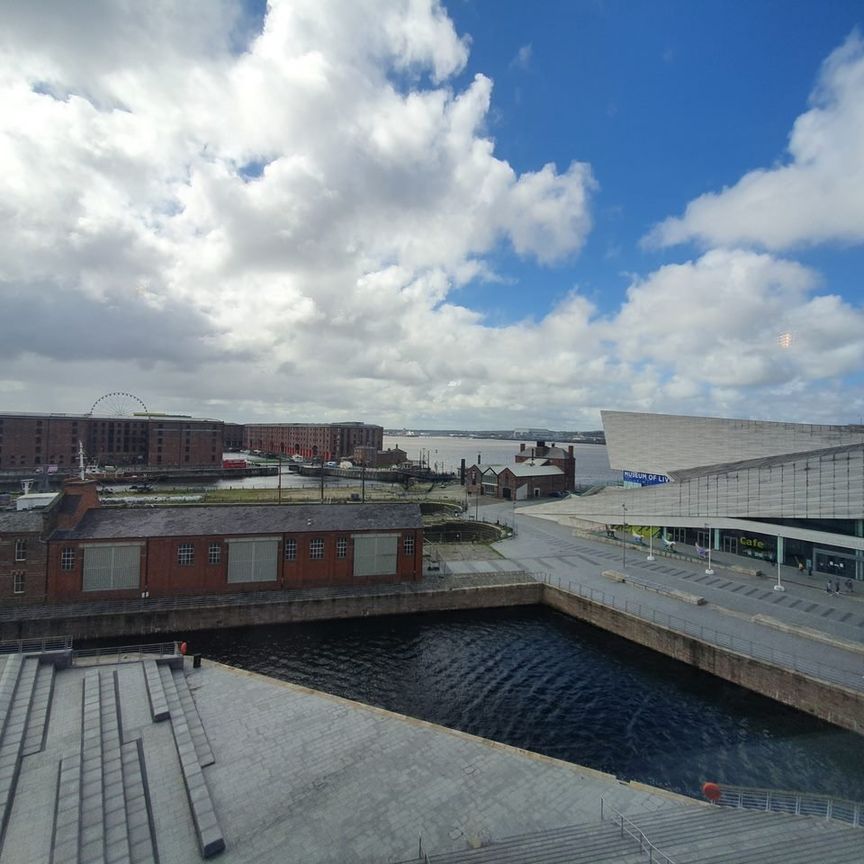 1 Bed Flat, Mann Island, L3 - Photo 1
