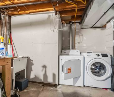 For Lease - 517 Mohawk Road Unit# Main, Hamilton, Ontario - Photo 4