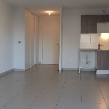 Location Appartement 3 pièces 62m² ST ORENS DE GAMEVILLE 31650 - Photo 1