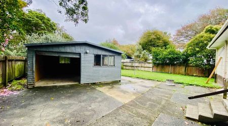 PAPAKURA, 3 BEDROOMS - Photo 5