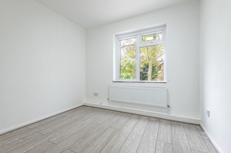 Bell Meadow, Dulwich Wood Avenue, London, SE19 - Photo 4