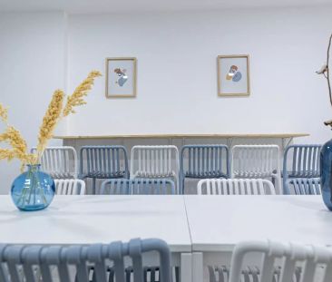 Room in a shared 13-bedroom apartment for rent in Cabanyal-Canyamelar perfect for professionals and students - Foto 5