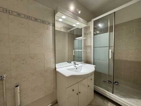 Location Appartement 2 pièces 39m² ORLEANS 45100 - Photo 3