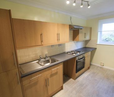 Forth Close Caister, Great Yarmouth - Photo 3