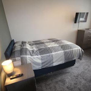 Belvedere Road, Staffordshire, Burton upon Trent, DE13 - Photo 1