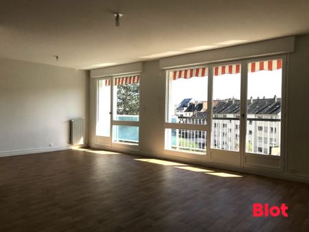 Location Appartement 5 pièces 134m² RENNES 35000 - Photo 2