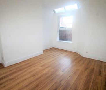 Parrin Lane, Eccles, Manchester, M30 - Photo 2