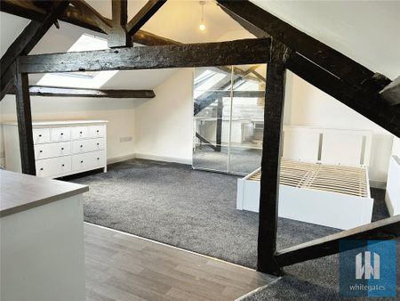 1 bedroom penthouse to rent - Photo 2