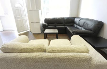 6 bedroom house to rent - Photo 3