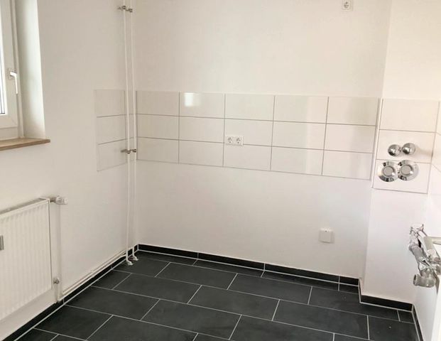 Gemütliche 2-Zimmer-Wonhnung mit Tageslichtbad und Balkon - Foto 1