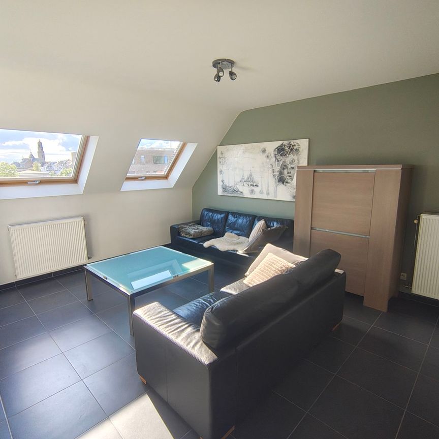 Eén slaapkamer appartement met ondergrondse autostaanplaats. - Foto 1