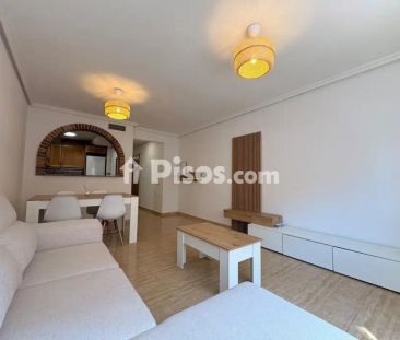Piso en alquiler en Núcleo - Photo 2