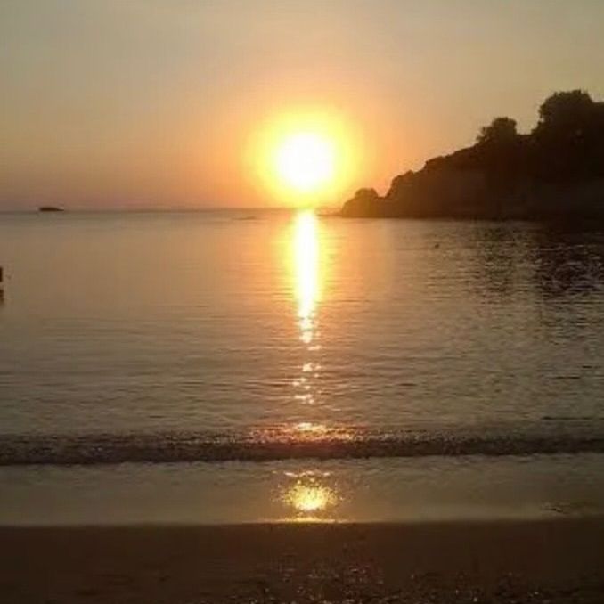 Διαμέρισμα για ενοικίαση Μαύρο Λιθάρι (Ανάβυσσος) - Photo 2