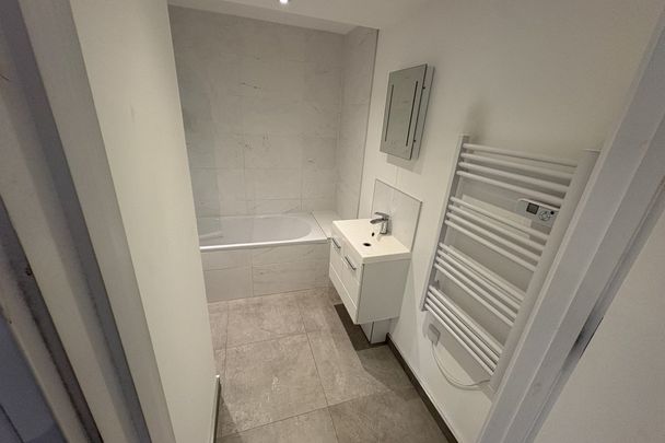 Station Parade, LETCHWORTH GARDEN CITY - Photo 1