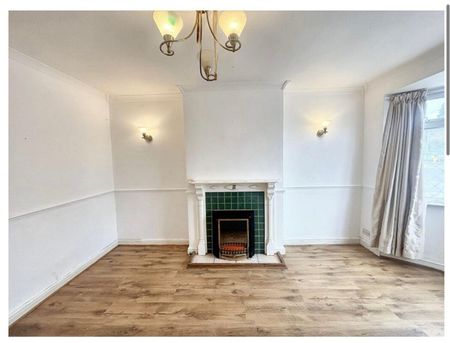 3 Bed Terraced House, Harborough Road, LE4 - Photo 3