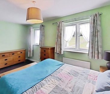 2 bedroom semi-detached house to rent - Photo 6