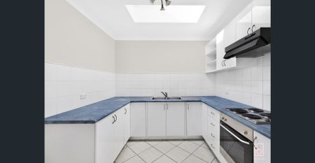 Spacious Three Bedroom Unit in Prime CBD Location - Photo 5